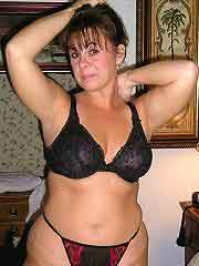 a milf located in Independence, Ohio