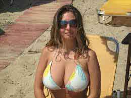 a milf living in Lincolnwood, Illinois